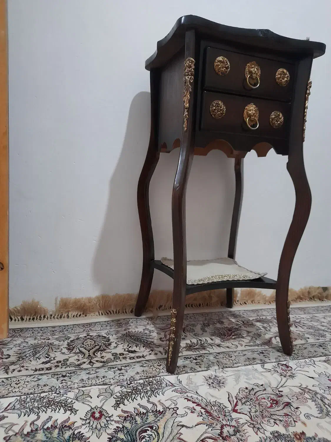 میز تلفن|میز تلفن|اقبالیه, |دیوار