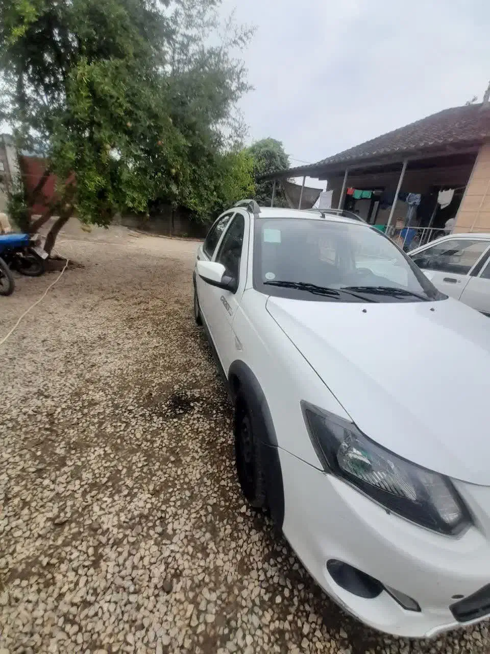 کوییک ساده سفید مدل99|خودرو سواری و وانت|کرج, حصارک بالا|دیوار