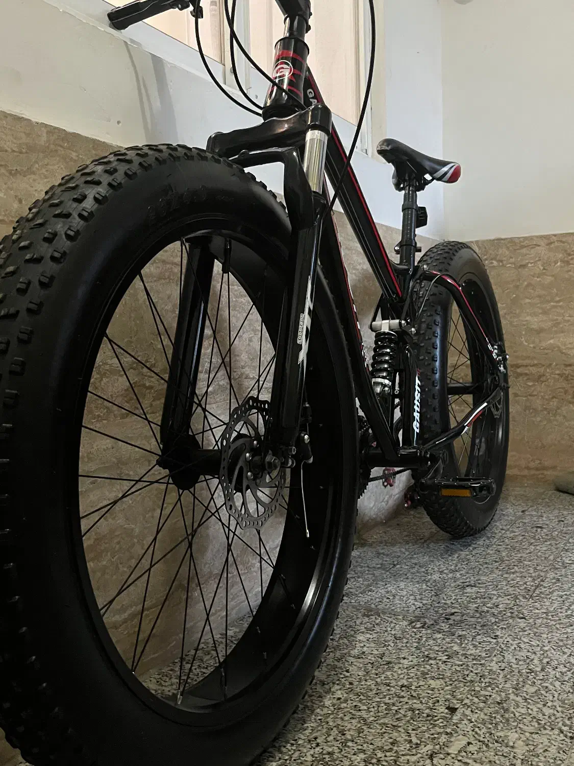 دوچرخه لاستیک پهن|دوچرخه، اسکیت، اسکوتر|رشت, ساغری سازان|دیوار