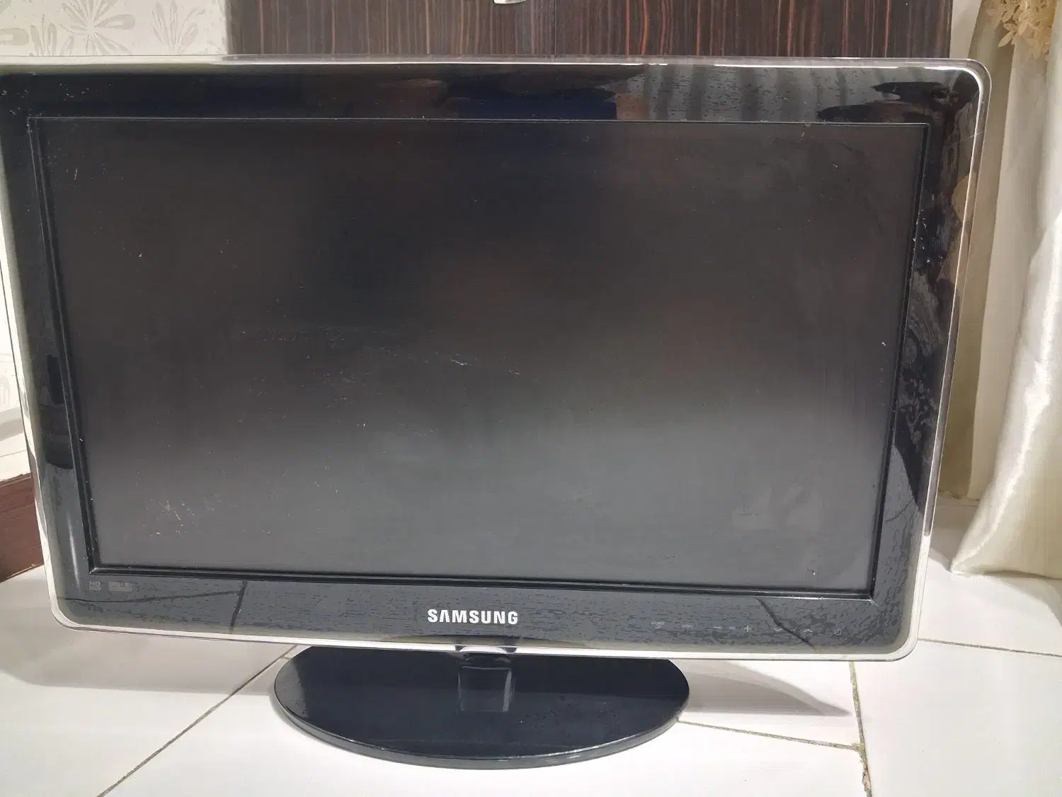 TV مانیتور۲۱اینچ ازبرندسامسونگ|تلویزیون و پروژکتور|قائم‌شهر, |دیوار