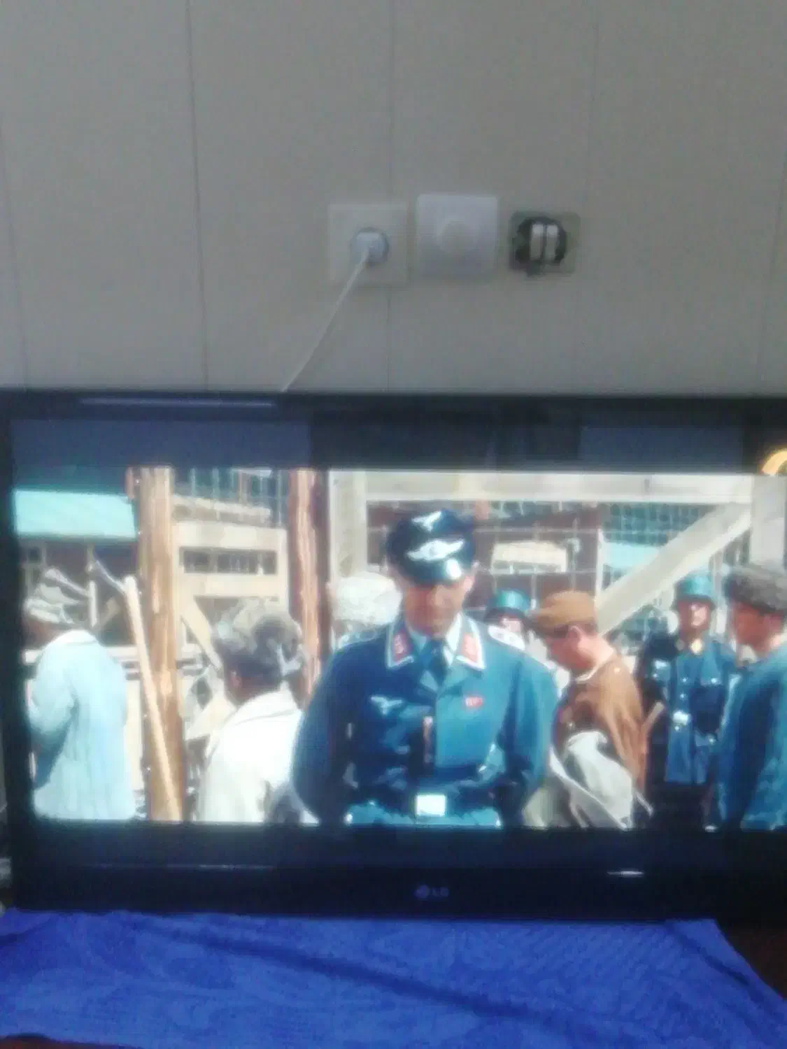 باسلام تلویزون الیدی الجی در هو نونو فور کی 46اینج|تلویزیون و پروژکتور|بندر ماهشهر, |دیوار