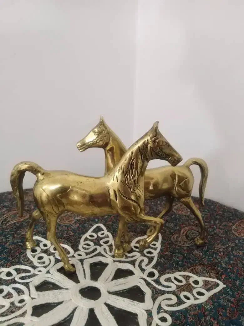 وسایل  برنزی درحد  نو|مجسمه، تندیس، ماکت|مهاجران, |دیوار