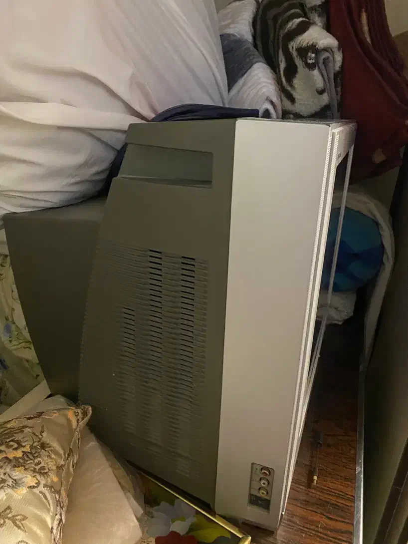 تلوزیون سامسونگ در حد نو|تلویزیون و پروژکتور|تبریز, |دیوار