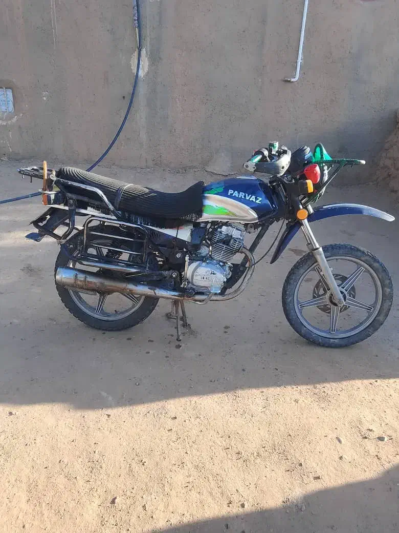 موتور سیکلت احسان شکاری|موتورسیکلت|فهرج, |دیوار