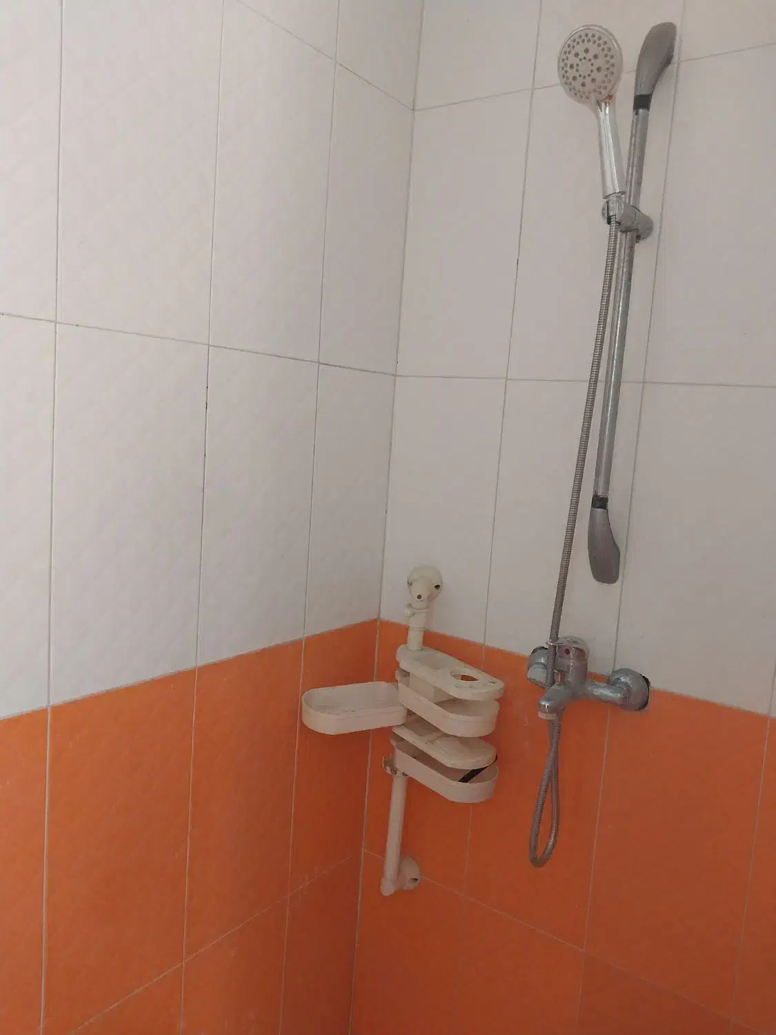 بالای اتریش حیاط دار