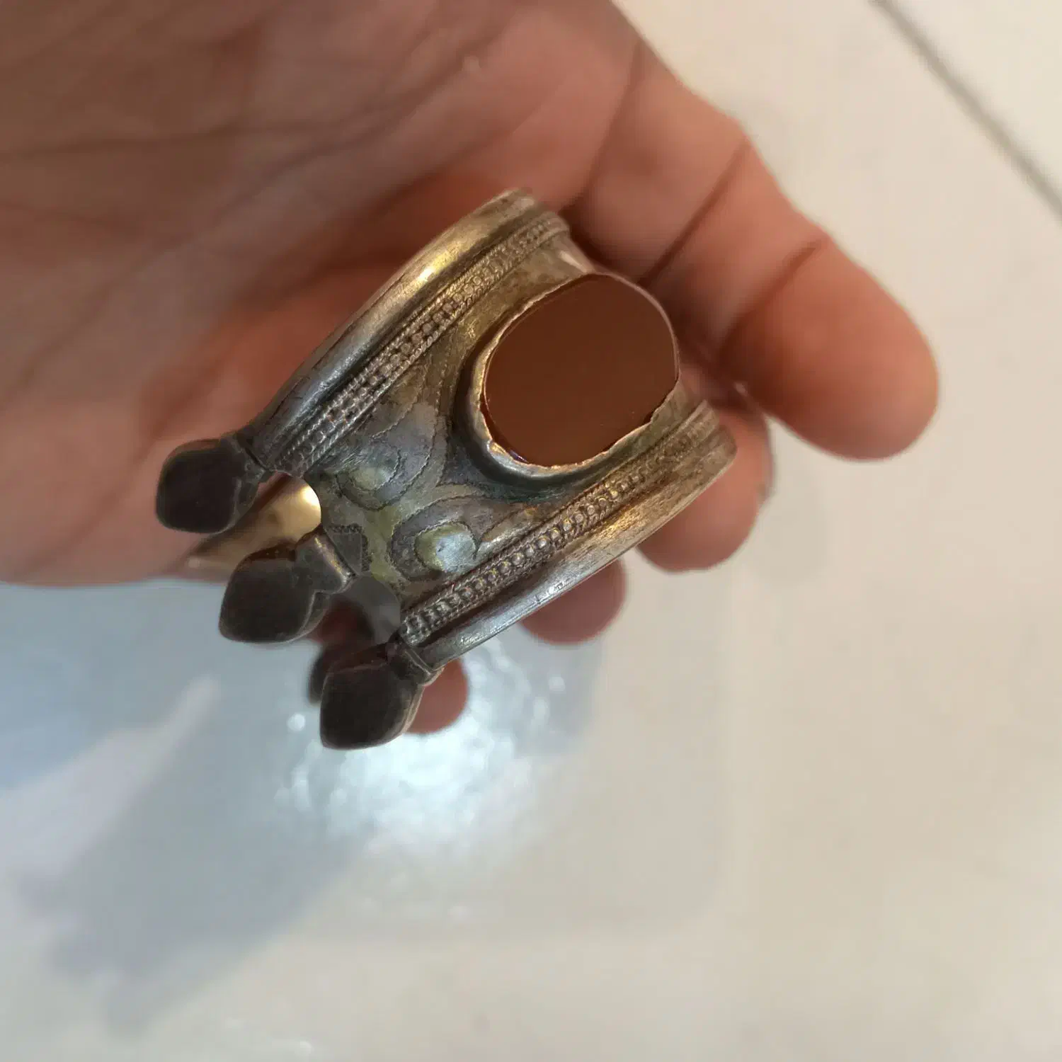 دستبند نقره ۱۰۳ گرم معاوضه با نقره|کلکسیون اشیاء عتیقه|اصفهان, دانشگاه اصفهان|دیوار