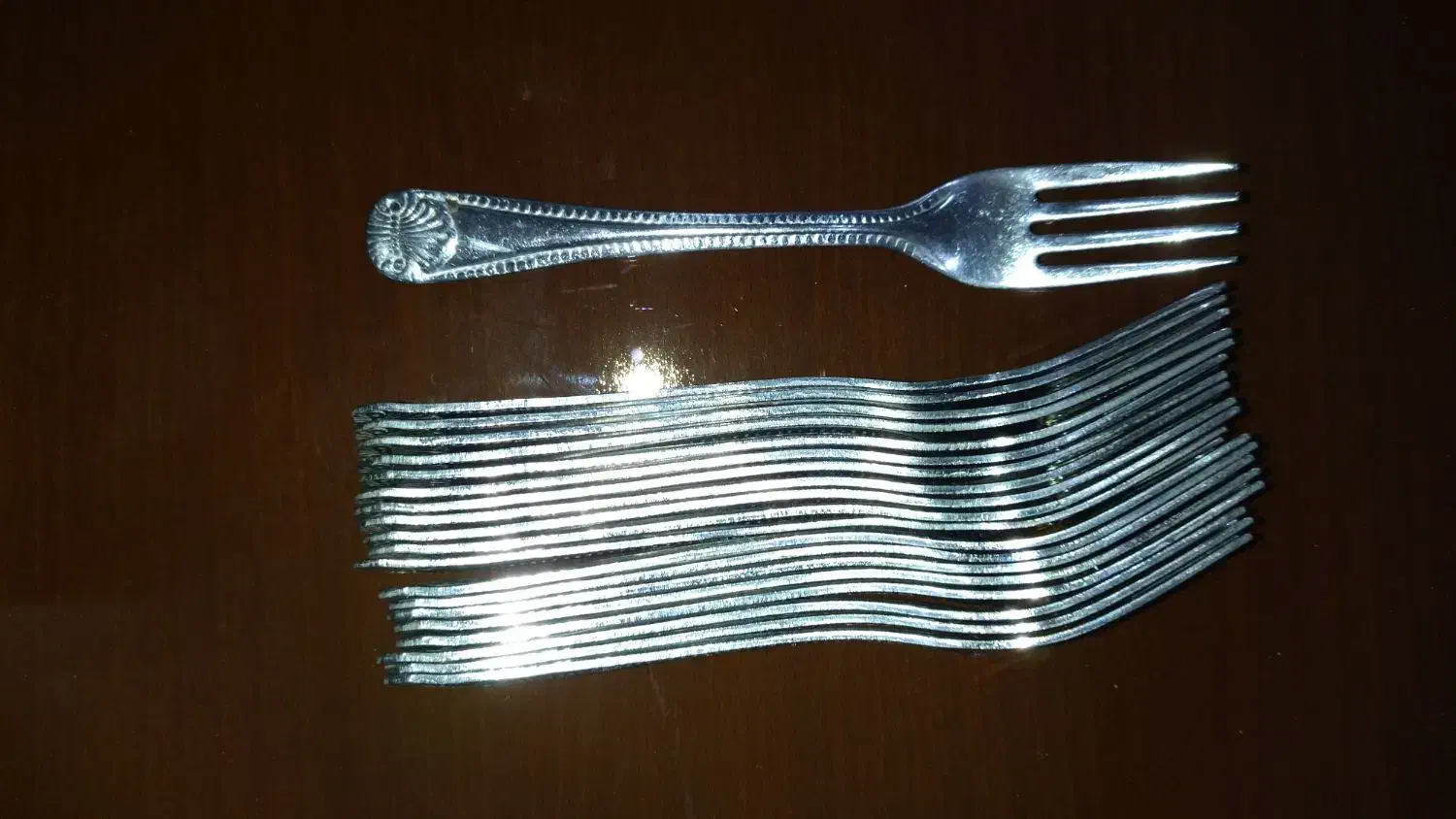 چنگال میوه خوری استیل ۱۸ عدد|ظروف سرو و پذیرایی|کرج, شهرک یاس جنوبی|دیوار