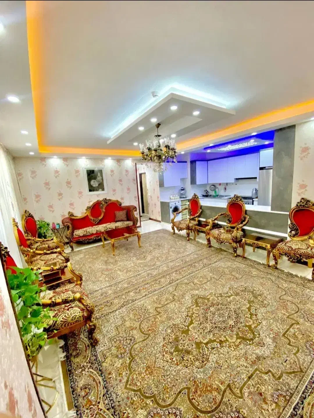 خوش نور/آشپزخانه بزرگ/فول امکانات/بهترین طبقه|فروش آپارتمان|ماهدشت, |دیوار