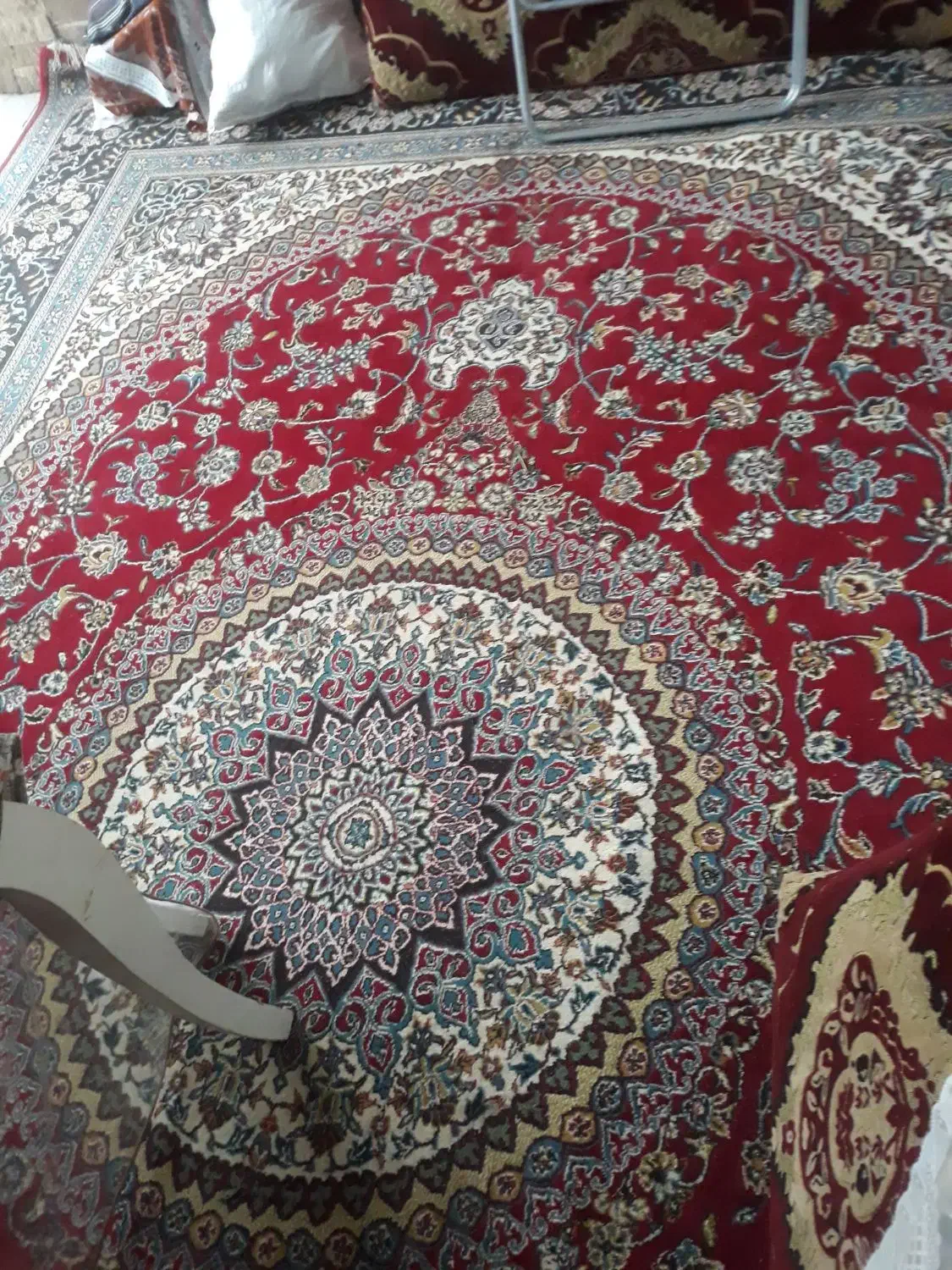 ۲تا فرش ۱۲متری و یه ۶متری نخ پنبه فروش فوری|فرش|گرگان, |دیوار