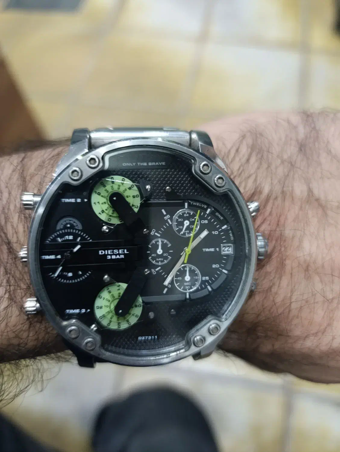 ساعت مچی دیزل سه موتور فعال|ساعت|رشت, یخسازی|دیوار