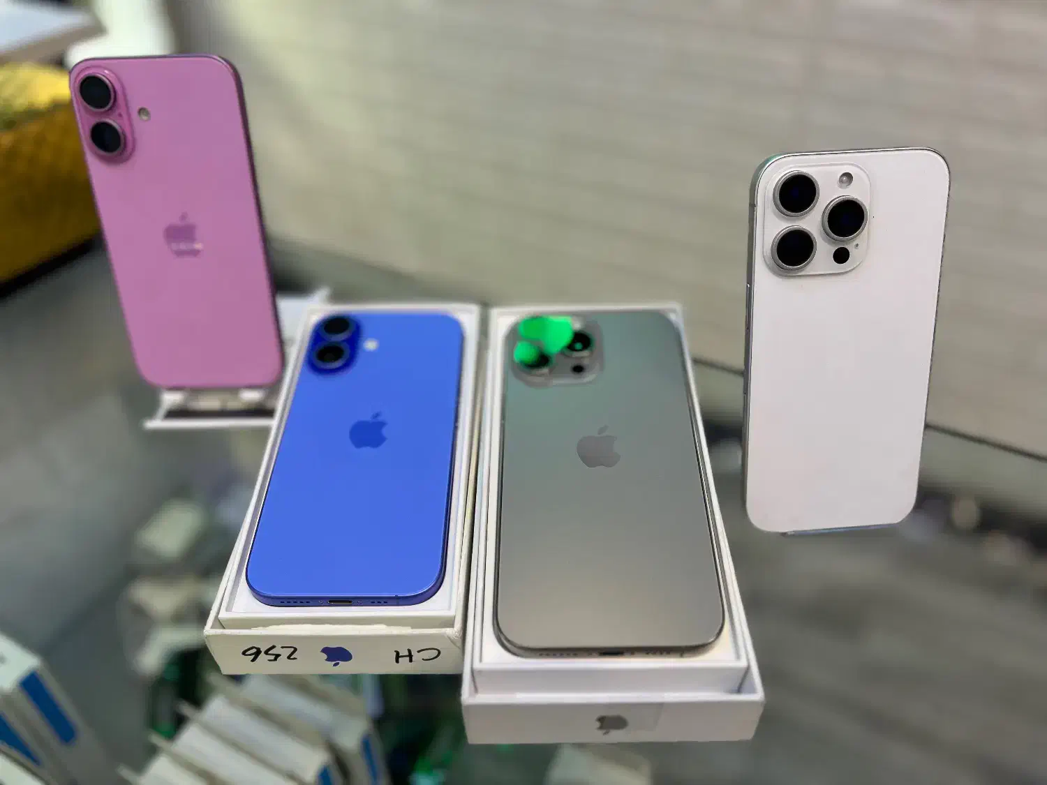 آیفون ۱۶ پرو نرمال ۱۶ پرومکس ۲۵۶ اپل|موبایل|تهران, سعادت‌آباد|دیوار