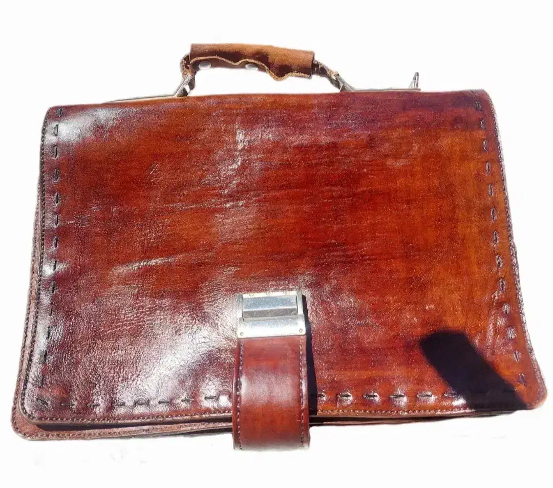 کیف اداری چرم طبیعی دستدوز|کیف، کفش، کمربند|بروجن, |دیوار