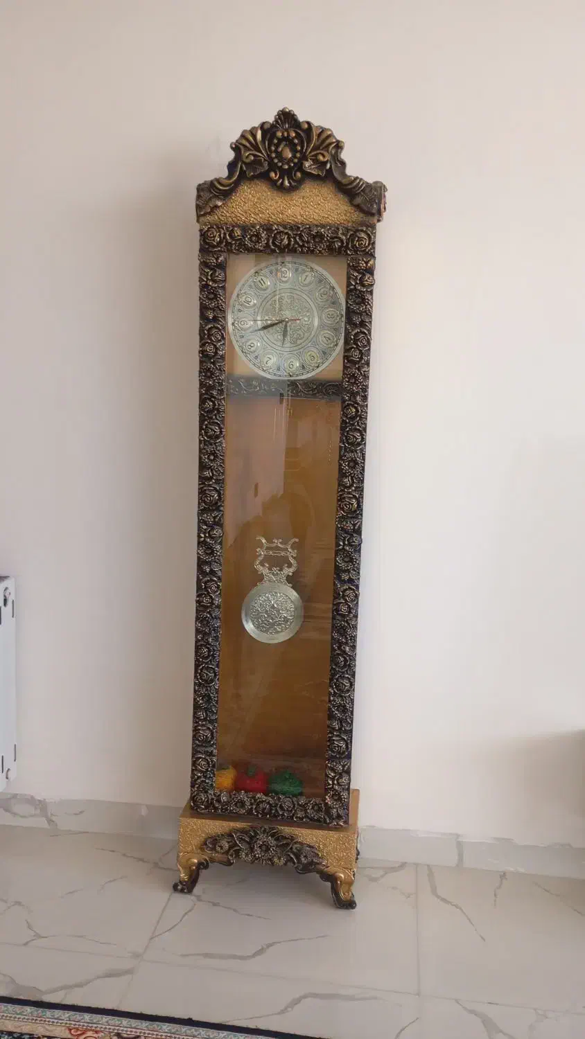 ساعت ایستاده|ساعت دیواری و تزئینی|سیلوانه, |دیوار