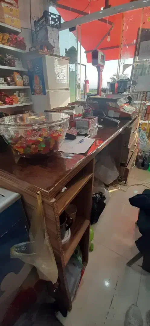 فروش میز پیش خوان سوپر مارکت|فروشگاه و مغازه|رودسر, |دیوار