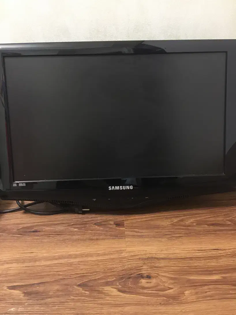 تلویزیون۳۲ اینچLCD SAMSUNG|تلویزیون و پروژکتور|رشت, گلسار|دیوار