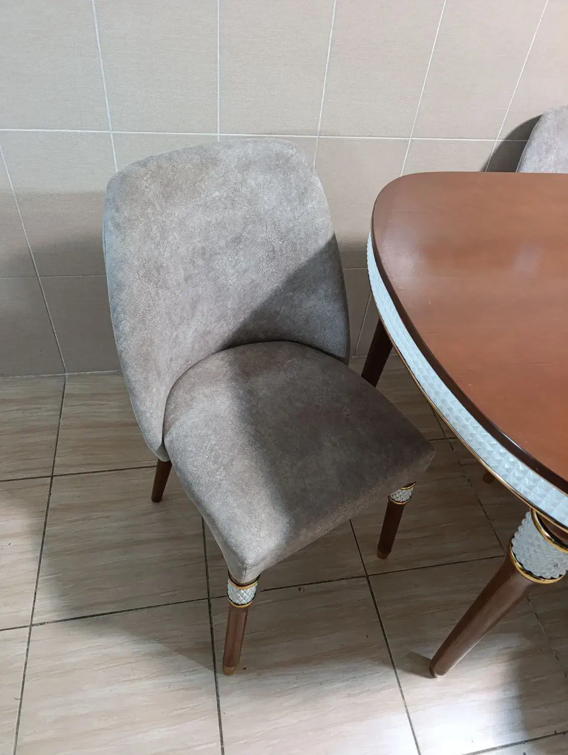 میز نهار خوری با صندلی|میز و صندلی غذاخوری|شیراز, محراب|دیوار