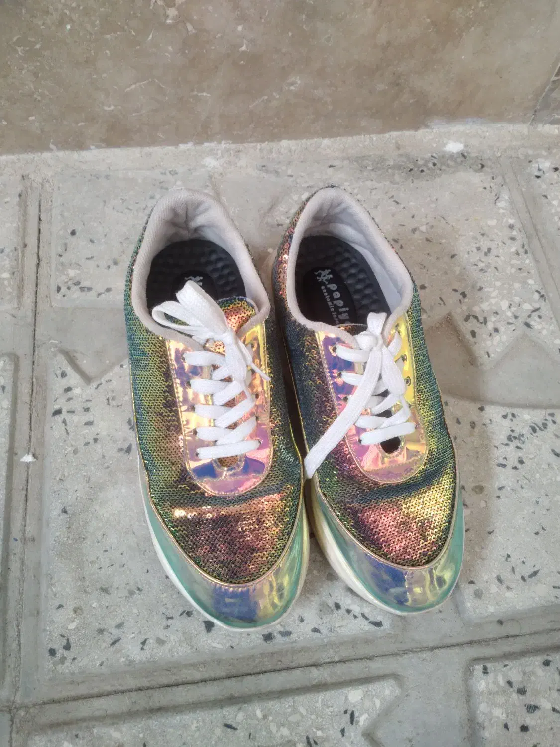 کاپشن وکفش|کفش و لباس بچه|کرج, شهرک سهرابیه|دیوار