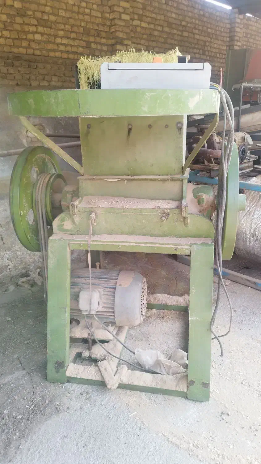 آسیاب دهنه 60|ماشینآلات صنعتی|مشهد, شایه|دیوار