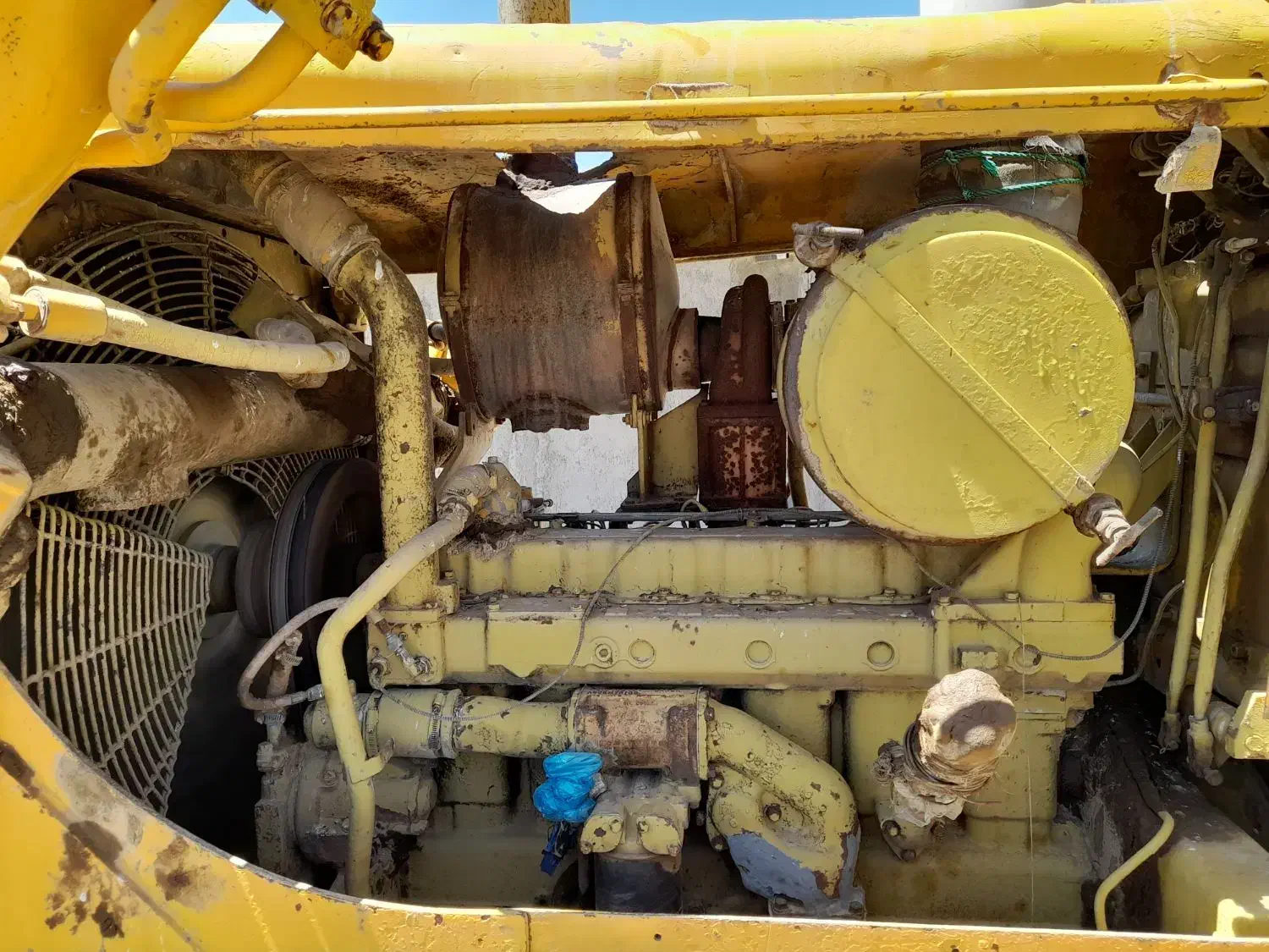 بلدیزر کاترپیلار d7|خودرو سنگین|تهران, امام زاده عبدالله|دیوار