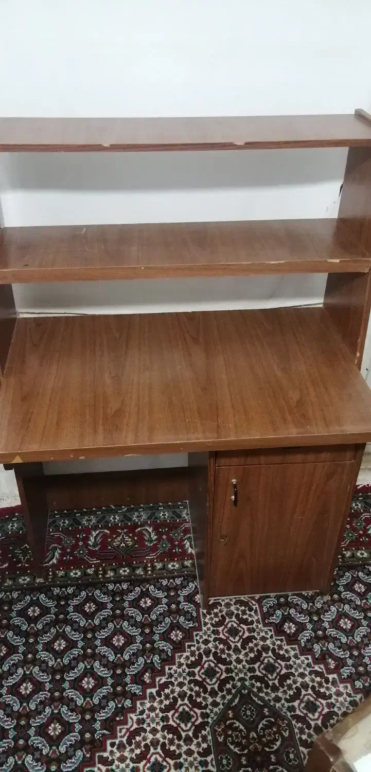 تعدادی وسایل منزل کمد جاکفشی وغیره|حراج|نقده, |دیوار