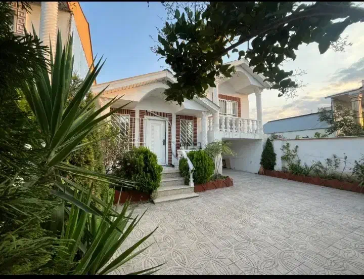 نیم پیلوت / شیک / ۱۷۰متر|فروش خانه و ویلا|آمل, |دیوار