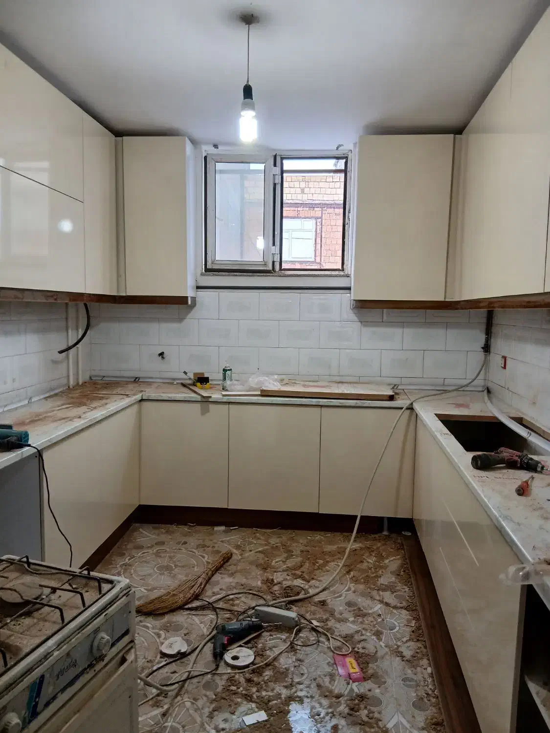 نصاب کمدو کابینت جزی و کلی|خدمات پیشه و مهارت|اردبیل, |دیوار