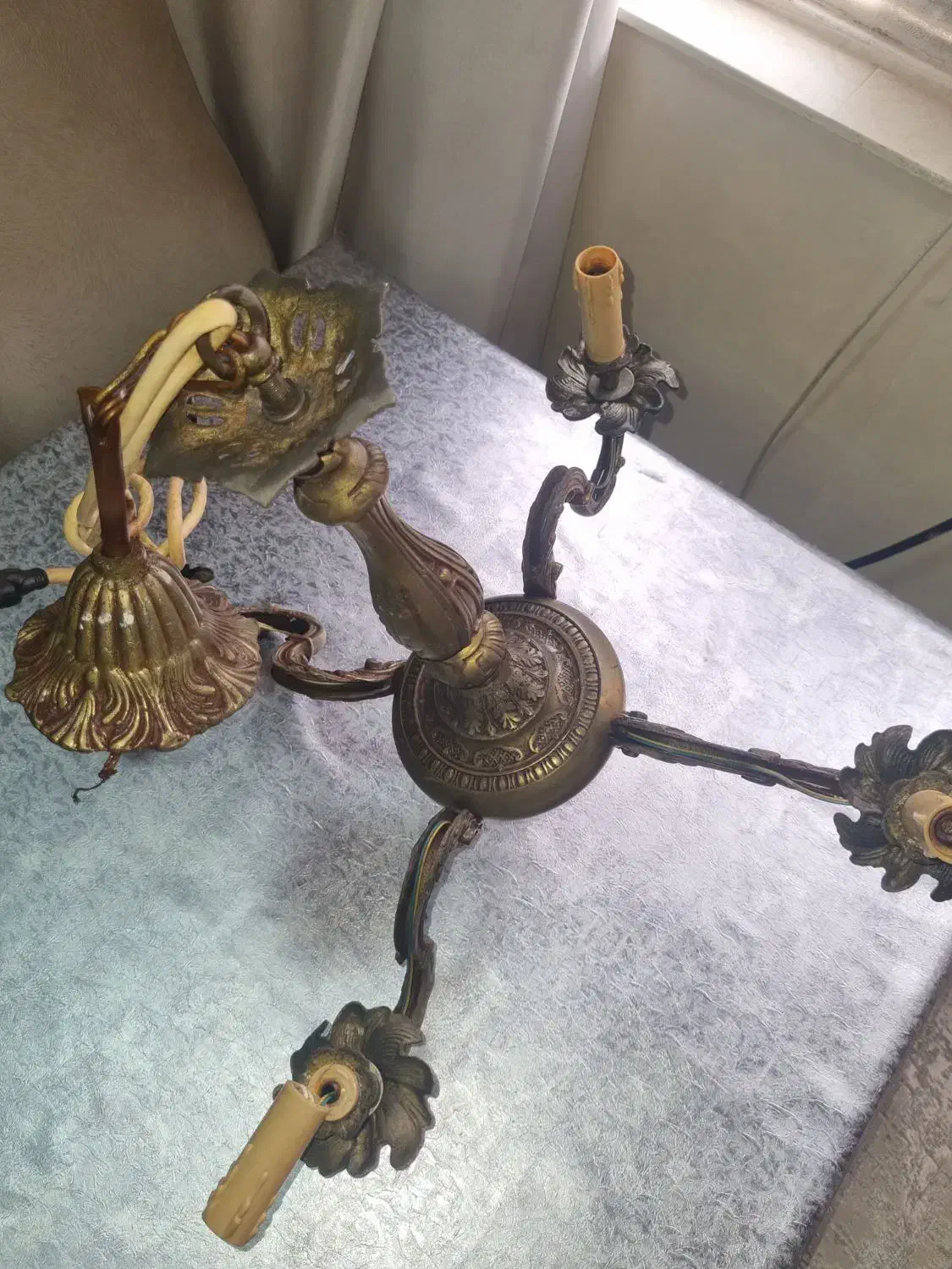 لوستر برنزی|لوستر و چراغ آویز|اهواز, گیت بوستان|دیوار