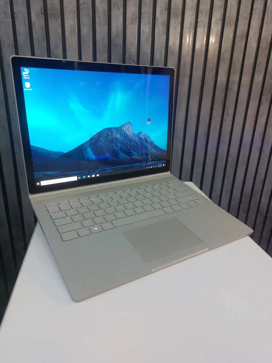 لپتاپ استوک گریدA++از وارد کننده بخر به قیمت عمده|رایانه همراه|تهران, میرداماد|دیوار