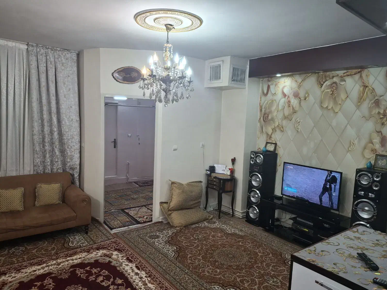 آپارتمان 45 متری/1خواب/ طبقه همکف /با پارکینگ|فروش آپارتمان|تهران, شهرک صادقیه|دیوار