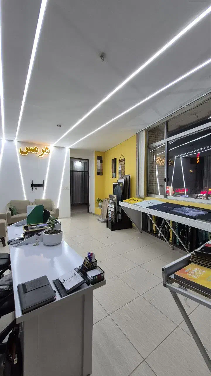 کاغذدیواری پرده کفپوش لمینت موکت|خدمات پیشه و مهارت|شیراز, فضل‌آباد|دیوار