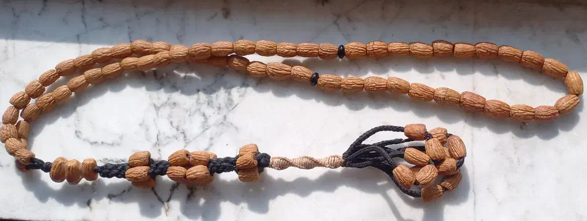 تسبیح زیتون در انواع طرح و نقش تراش دست|جواهرات|رشت, پیرسرا|دیوار