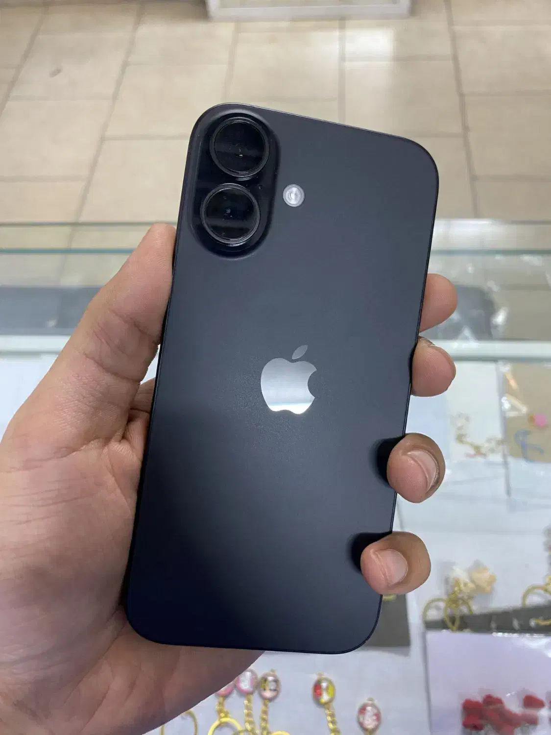 ایفون ۱۶ نرمال|موبایل|مشهد, فدک|دیوار