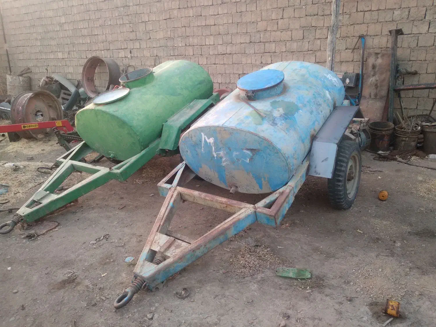 تانکر ۱۰۰۰ لیتری ارتشی|ماشینآلات صنعتی|مهاباد (آذربایجان غربی), |دیوار