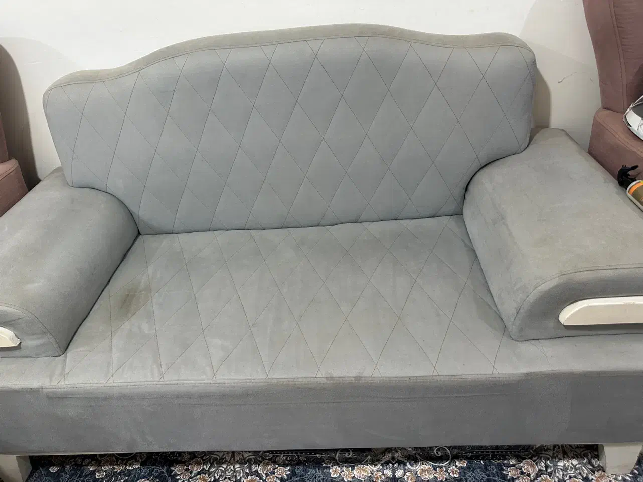 مبل۷نفره|مبلمان خانگی و میز عسلی|رشت, توشیبا|دیوار