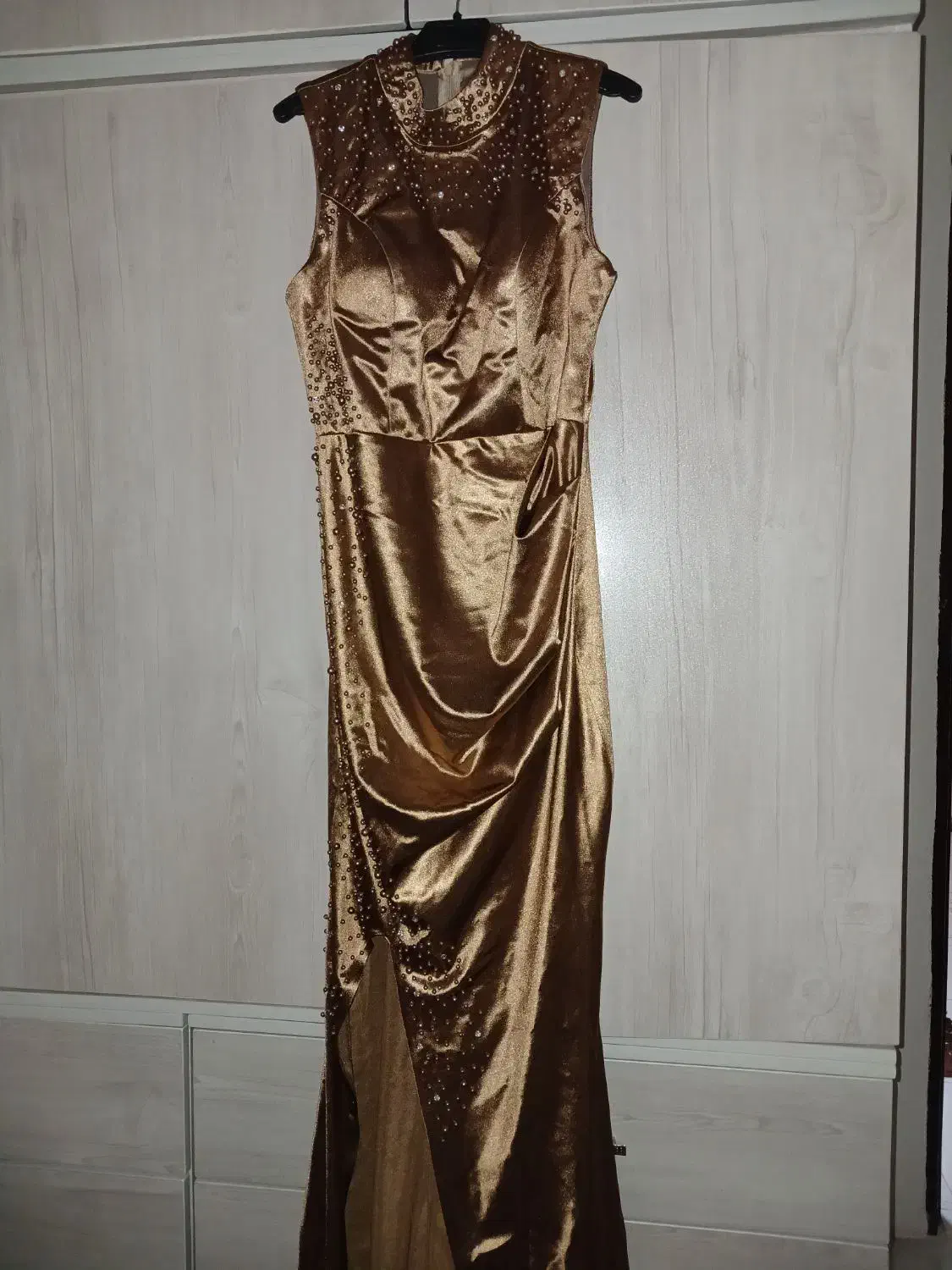 لباس مجلسی|لباس|قرچک, پویینک|دیوار