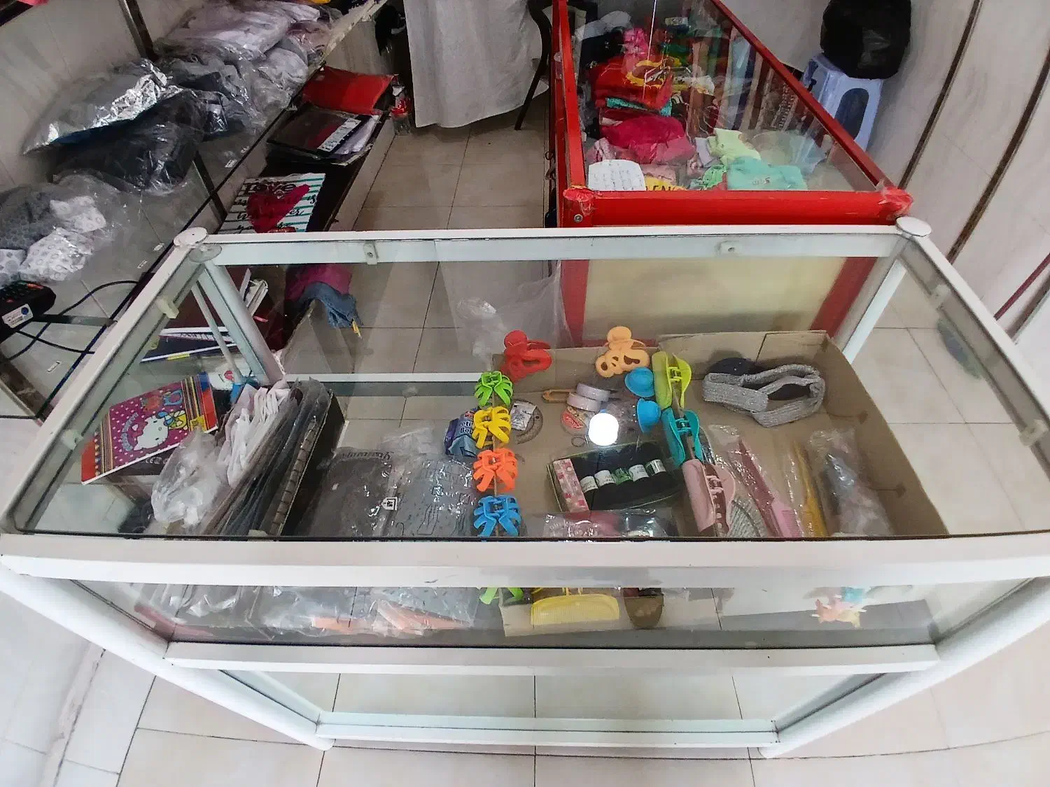 جمع آوری مغازه این لباس های زیربامیزها|لباس|تبریز, |دیوار