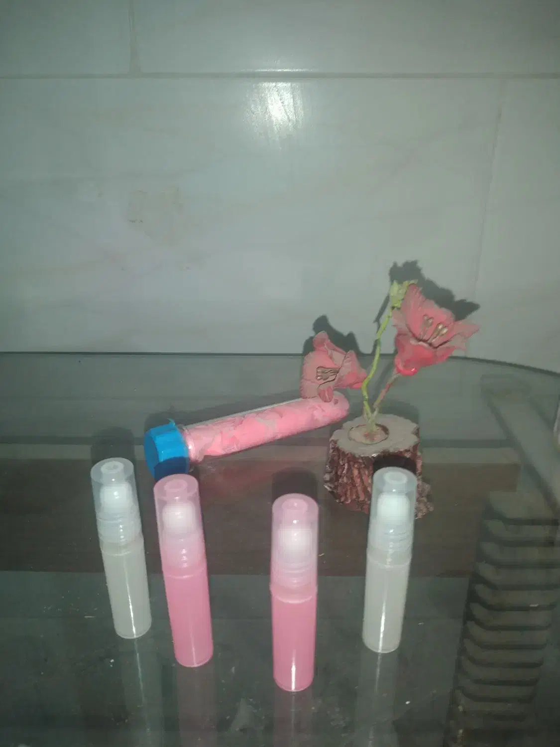 عطر رولی با ماندگاری یک روزه ۳۵ تومان|آرایشی، بهداشتی، درمانی|رفسنجان, |دیوار