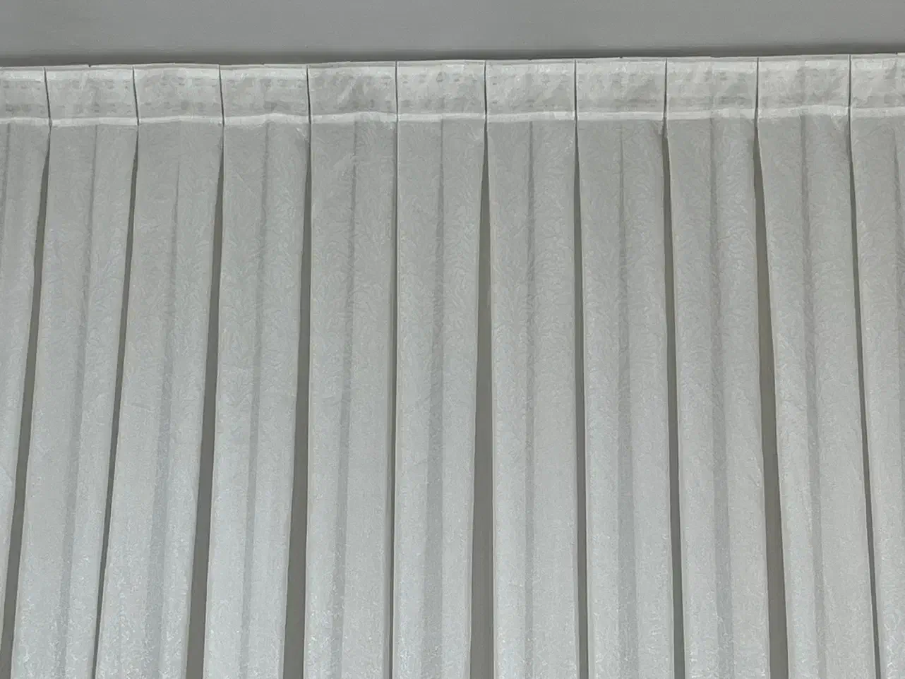 پرده|پرده، رانر، رومیزی|مشهد, چهارچشمه|دیوار