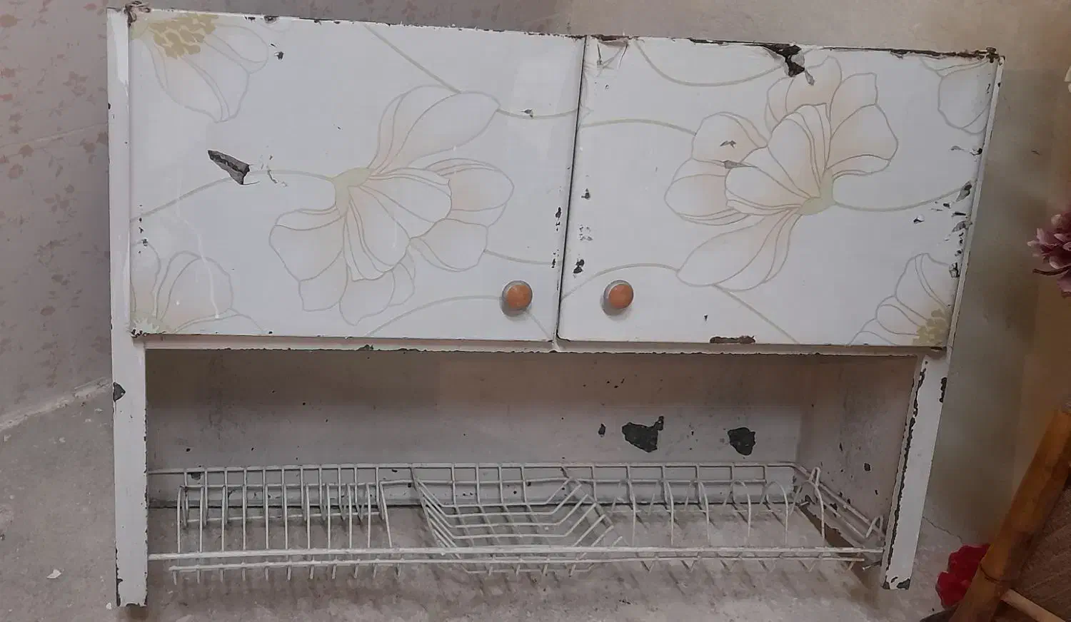 آبچکان ۲در گالوانیزه جنسش هست محکم سنگین|آب‌چکان و نظم‌دهنده ظروف|اقبالیه, |دیوار