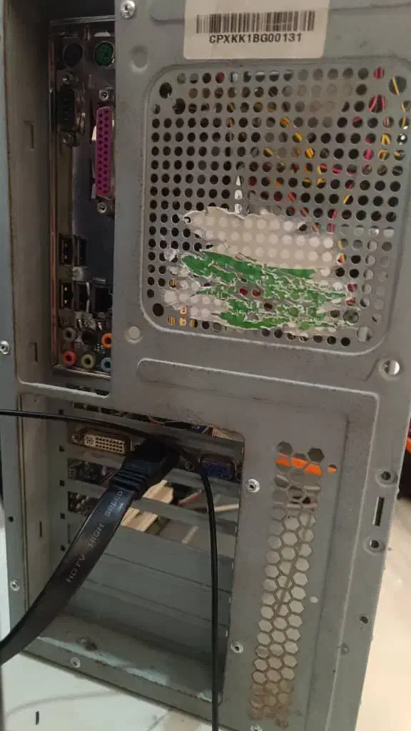 کیس کامپیوتر نیمه حرفه ای سالم|رایانه رومیزی|رشت, گلزاران|دیوار