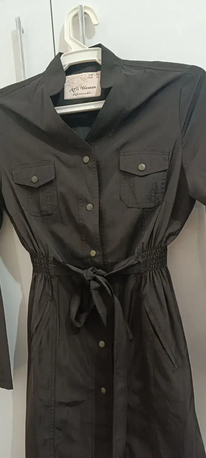 حراج مانتوبارونی سالم بدون آسترسایز۳۶و۳۸و۴۰میخورد|لباس|نیشابور, دارایی|دیوار