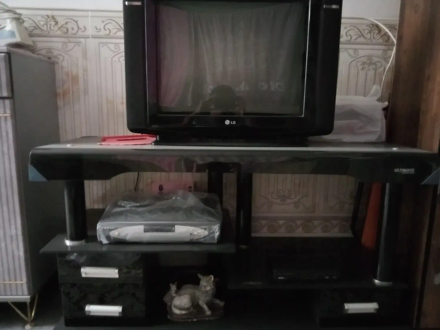 تلویزیون و زیر تلویزیونی و دستگاه گیرنده دیجیتال|تلویزیون و پروژکتور|ورامین, ورامین|دیوار