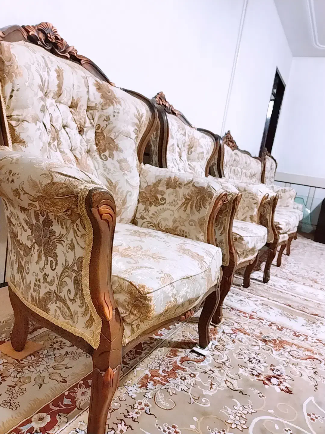 مبل ۹ نفره کلاسیک|مبلمان خانگی و میز عسلی|دزفول, |دیوار