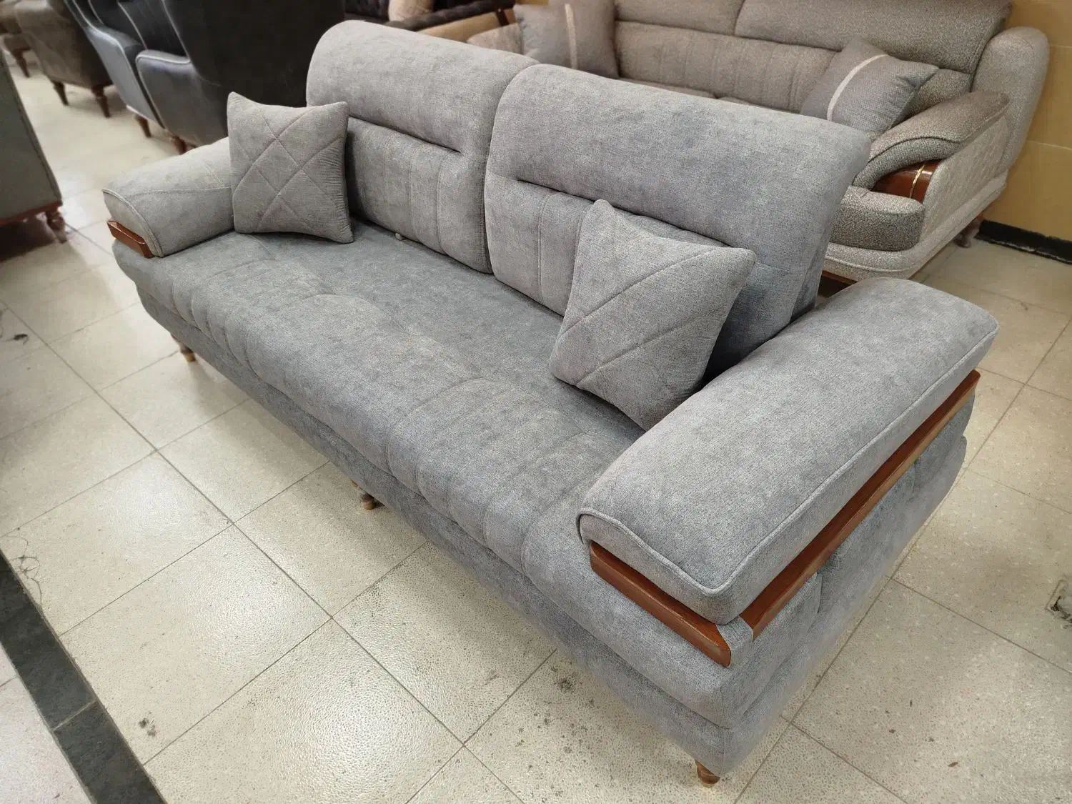 مبل یلدزتختشو شرکتی|مبلمان خانگی و میز عسلی|کرمانشاه, |دیوار