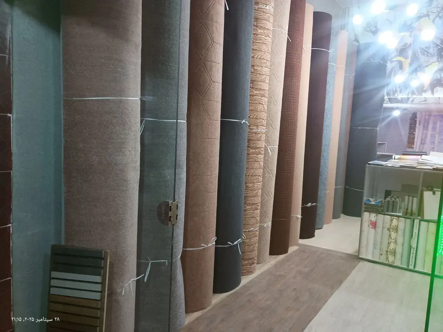 فروش کاغذدیواری. کفپوش. موکت. به صورت اقساط|خدمات پیشه و مهارت|کرج, برغان|دیوار