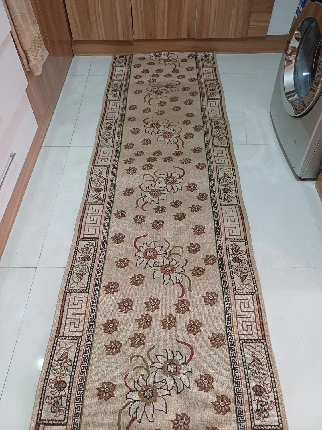 فرش کناره پله|فرش|مشهد, هفت تیر (نه دره)|دیوار