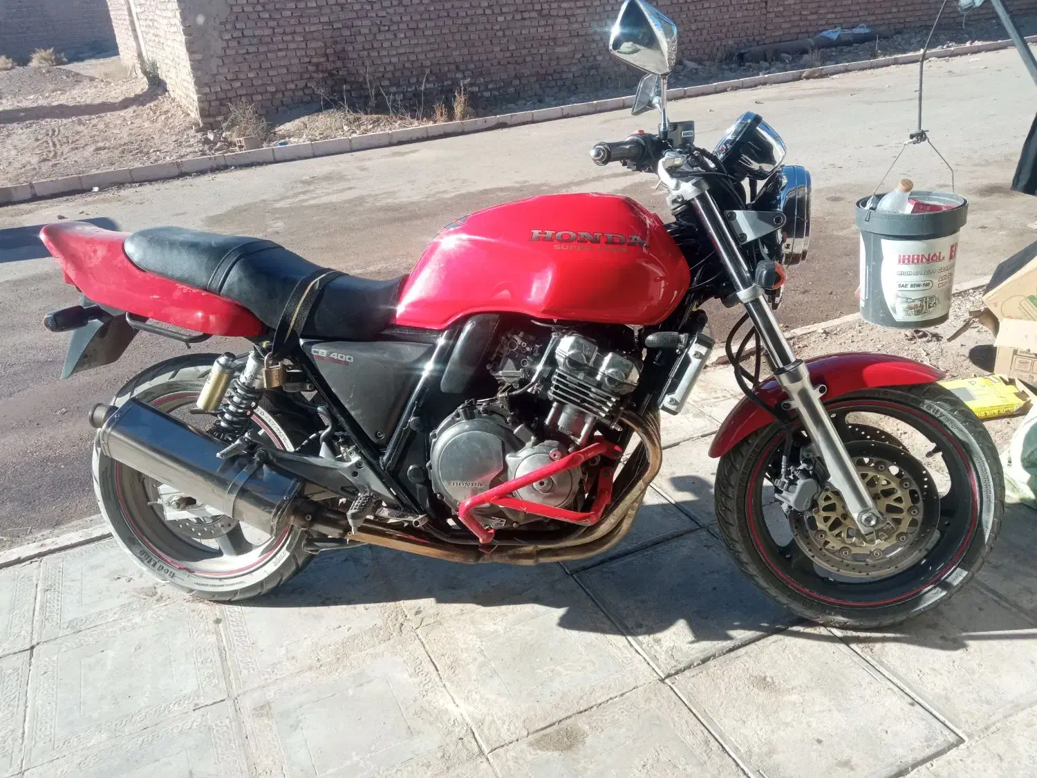 هنداسی بی۴۰۰|موتورسیکلت|سده (خراسان جنوبی), |دیوار