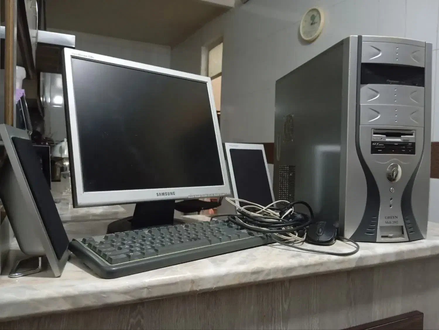 کامپیوتر|رایانه رومیزی|اسلام‌شهر, باغ فیض|دیوار