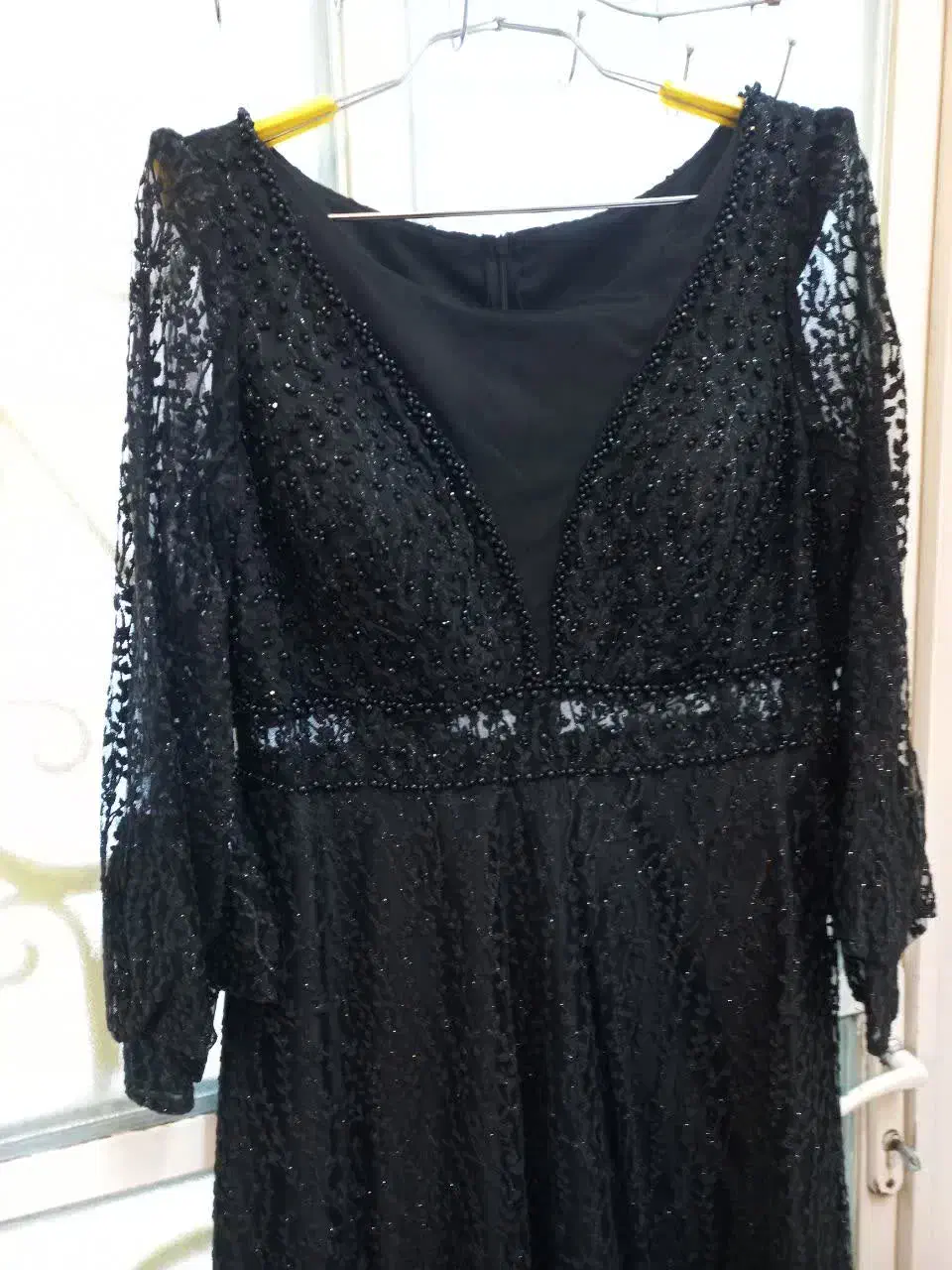 لباس مجلسی|لباس|قم, باغ کرباسی|دیوار