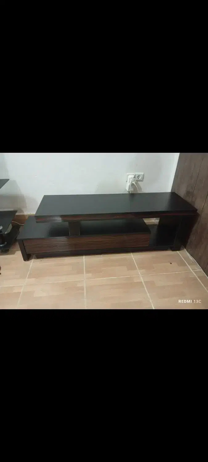 میز تلوزیون|میز تلویزیون|لار, |دیوار